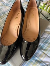 Van Dal Black Patent Court Shoes Size 7 VGC Only Worn Twice Wide Fitting