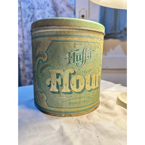 Vintage 1960 flour - 1960-70, tin