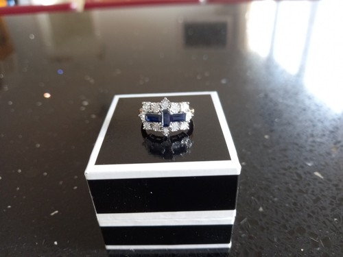 9ct yellow gold sapphire - yellow,