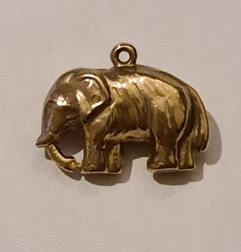 9ct elephant charm - elephant,