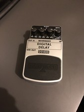 Behringer DD400 Digital Delay Guitar Effects Pedal