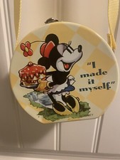 Vintage Metal Tin Purse Box