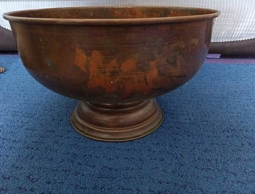 Large copper bowl - large,