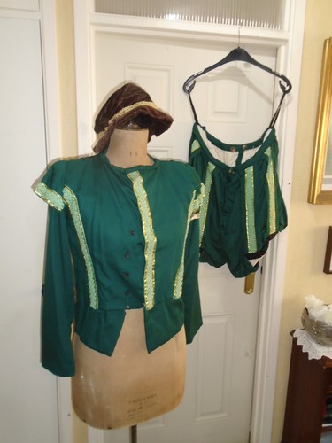 Shakespearean man costume - shakespearean,