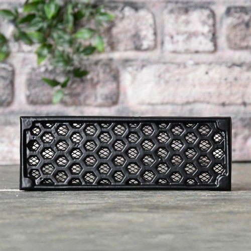Honeycomb 3 black cast - 3",