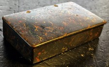 Antique Lacquered Table Top Snuff Box