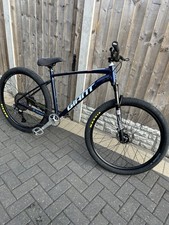 Men’s Giant Talon 5 Size Large Wheelie Bike Excellent Condition