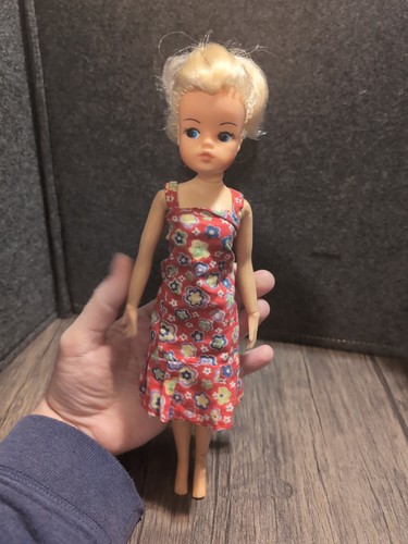 Vintage pedigree sindy doll - vintage,