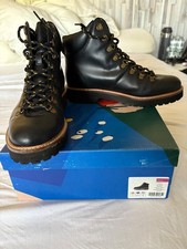 Joules Newtown black leather boots UK 7 excellent condition w/ box