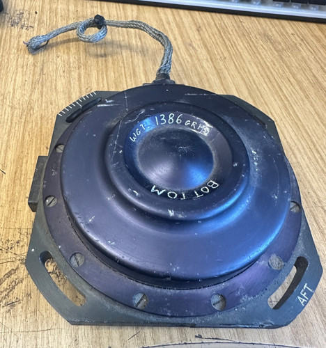Vintage aircraft gyro compass - vintage,