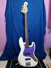 Squire Vintage Modified Jazz