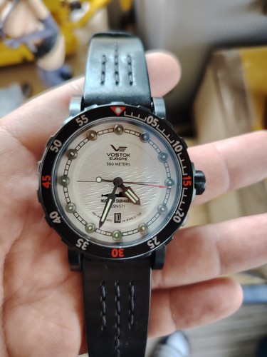 Vostok europe submarine