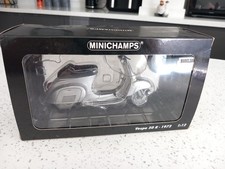 RARE 1:12 MINICHAMPS 122129600 VESPA 50R 1972 SILVER