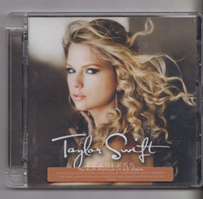 TAYLOR SWIFT CD ALBUM -