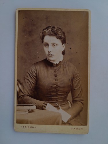 Cdv beautiful young woman - cdv:,