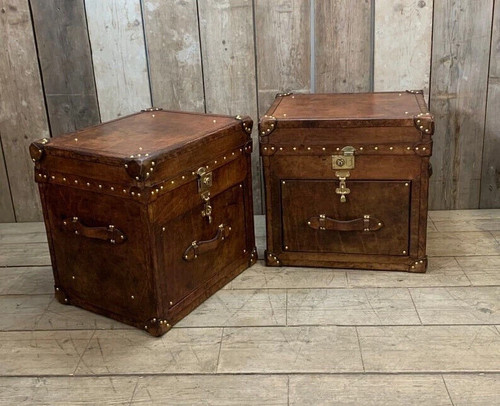 Handcrafted luxurious leather - luxurious,