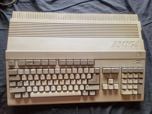 Commodore amiga a500 computer - commodore,