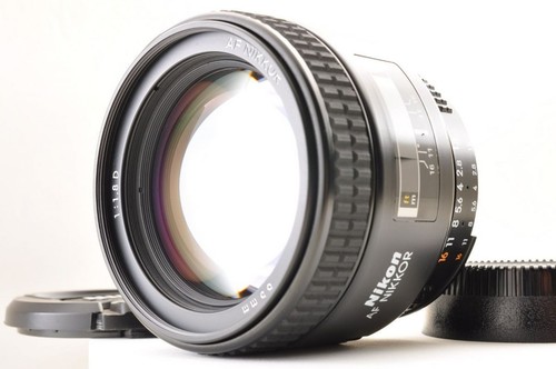 Nikon nikkor 85mm 8 - af,