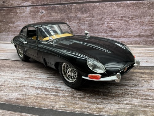 Burago jaguar e type - burago, e-type