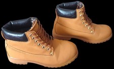 URBAN OUTLAWS/Ladies/Women's Light Brown Lace Up Boots - Size 5