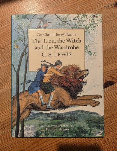 Lewis the lion - c.,