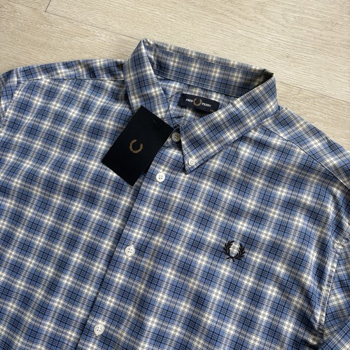 Bnwt fred perry long - perry, sleeve