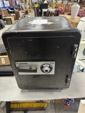 SENTRY MODEL 1330 FLOOR