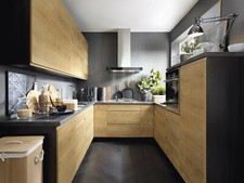 Handleless kitchen units set