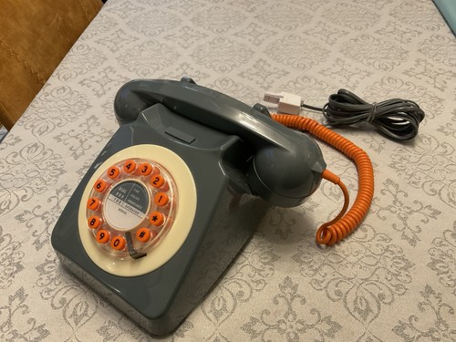 Vintage style telephone - style,