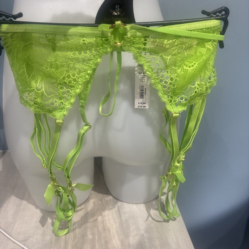 Ann summers compelling - ann,