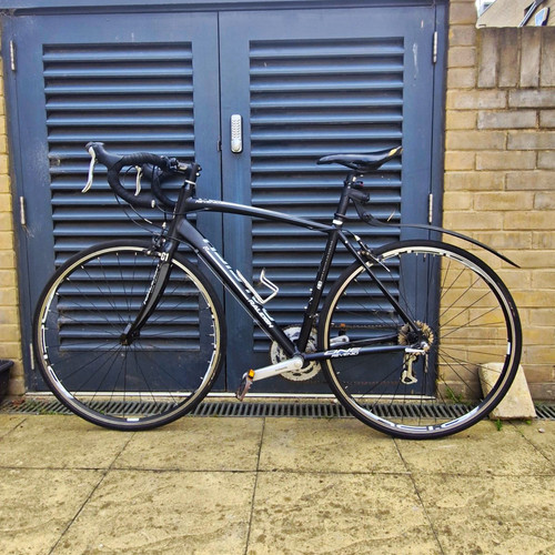 Raleigh revenio 54cm black - c1,