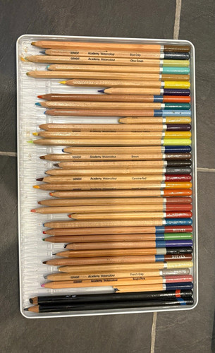 Derwent academy watercolour - academy,