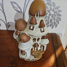 SHELF POTTERY HALIFAX VINTAGE