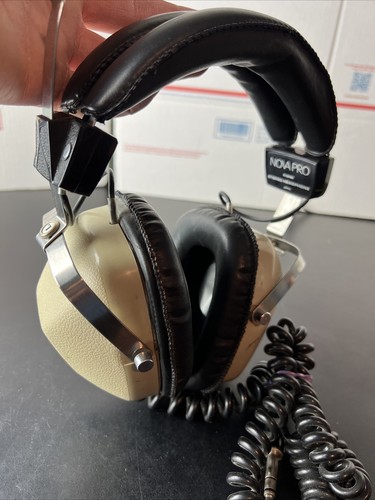 Vintage realistic nova pro - pro, 8
