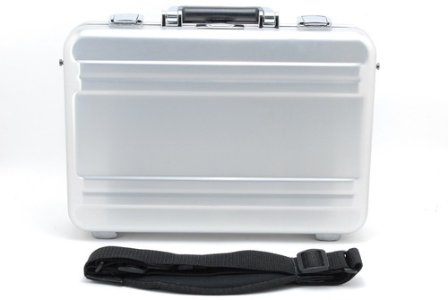 Near mint zero halliburton - *near, mint*