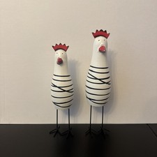 2x Chicken Rooster Decor