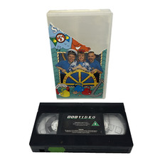 The Singing Kettle 3  VHS