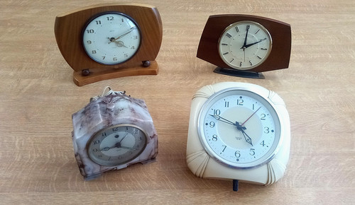 Clocks mains operated - clocks,
