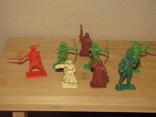 Vintage Herald etc Robin Hood  toy soldiers 1/32 scale