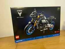 LEGO 42159 Technic Yamaha MT-10 SP Motorbike Set