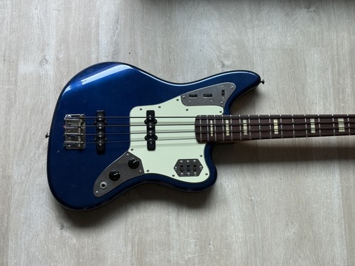 Fender japan deluxe jaguar - deluxe,