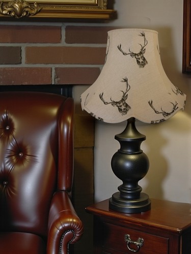 Stag deer hunting table - stag,