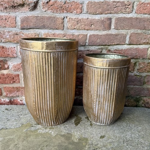 Set fluted ribbed metal - fluted,