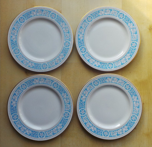 Royal doulton hampton court - doulton,