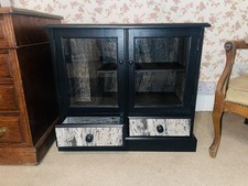 Media Unit With 2 Drawers