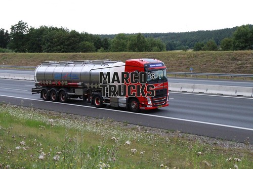Truck photo volvo - truck,