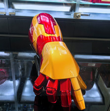 Iron Man MK42 Gauntlet