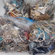 1.5KG BROKEN Costume Jewellery