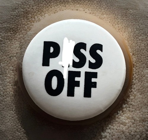 Vintage ss off button - 90’s, p*ss