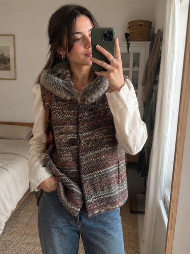 Size zara woollen gilet with - zara,